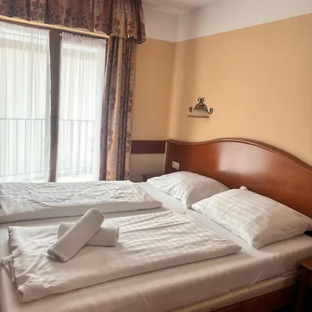 Phoenix Wellness Apartman Panzio Hévíz