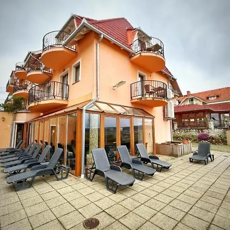 מלון דירות Phoenix Wellness Apartman Panzio Hévíz