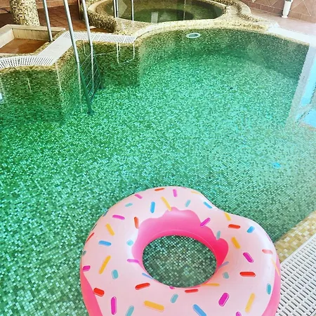מלון דירות Phoenix Wellness Apartman Panzio Hévíz